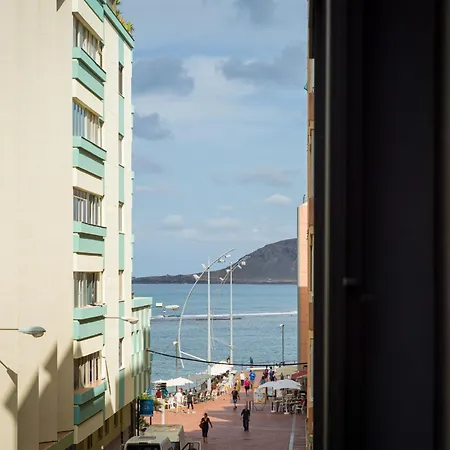 By Playa De Canteras Las Palmas de Gran Canaria